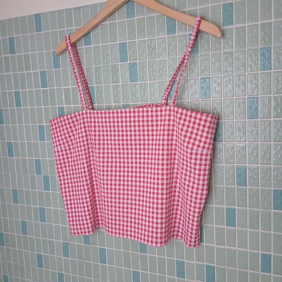 GIANNI BINI- Red & White Gingham Woven Lillian Open back Tank Top. - Picture 2 of 11